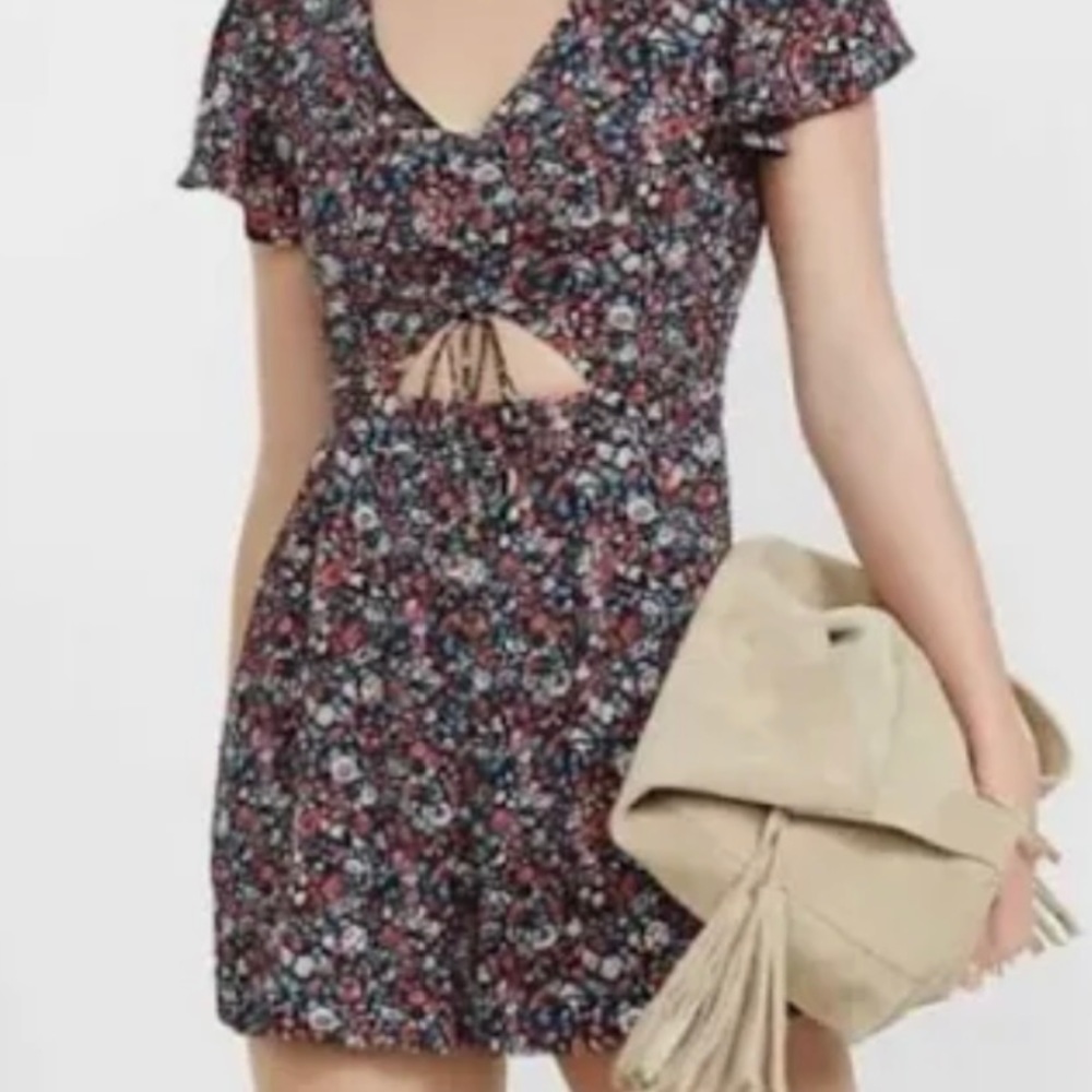 EXPRESS Floral jumper romper with cutout - Sz 12